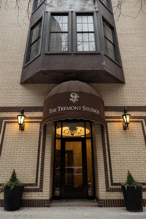 tremont chicago hotel  magnificent mile chicago illinois united