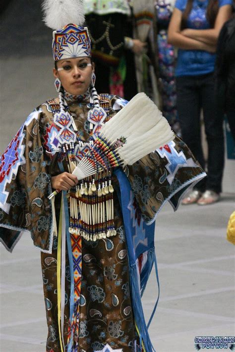 11 Womenssocloth03 Native American Regalia Native American Dress