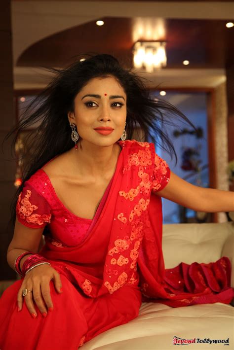 only actress 143 shriya saran hot red saree pavithra movie
