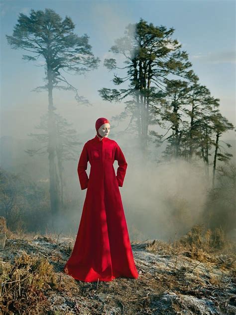 Karen Elson By Tim Walker For Vogue Uk May 2015 In 2020 Tim Walker