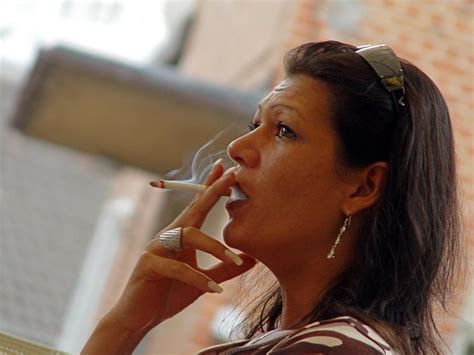 mature ladies talking smoking culture