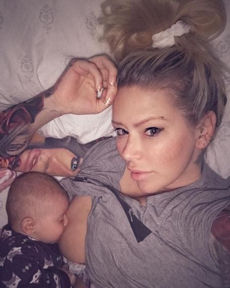 jenna jameson shares new breastfeeding photo
