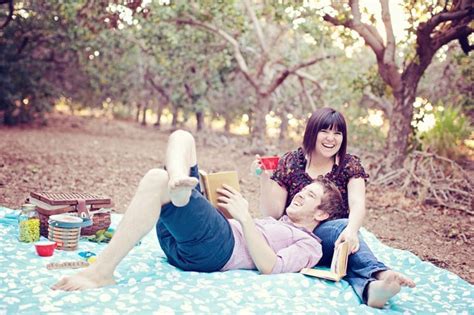 photo fridays fun picnic engagement glamour and grace
