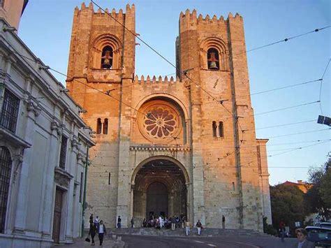 beautiful churches  lisbon portugal