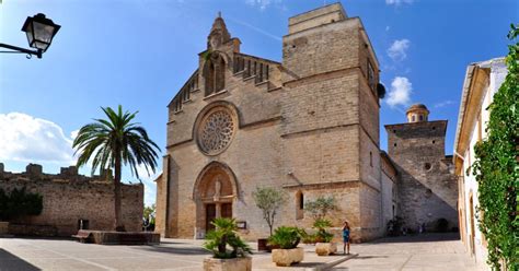 alcudia  town alcudia book  tours getyourguidecom