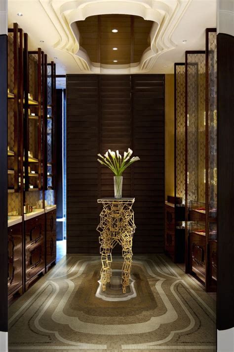 luxurious hotel lobby decorated      contract