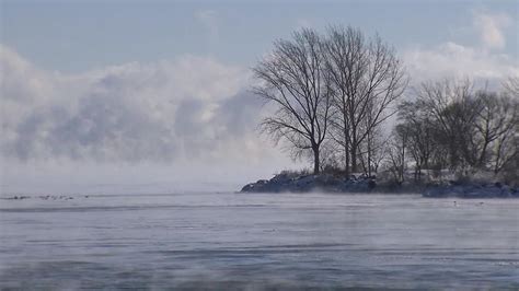 deep freeze causing steam fog phenomenon  lake ontario youtube