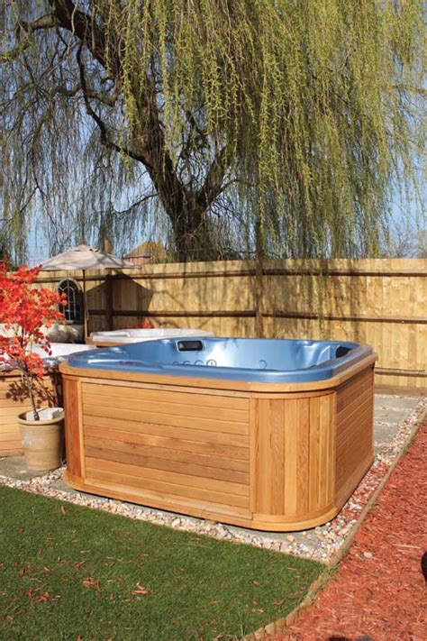 8 Simple Hot Tub Privacy Ideas For Any Budget Whatspa
