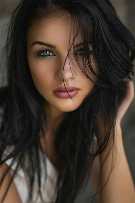 stunning eyes most beautiful faces beautiful lips gorgeous women