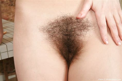 dark wide hairy bush loooong pubic hairs yummy 100 pics