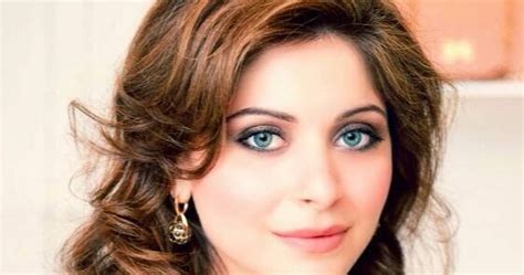 Kanika Kapoor Height Weight Age Birthday Ethnicity Religion