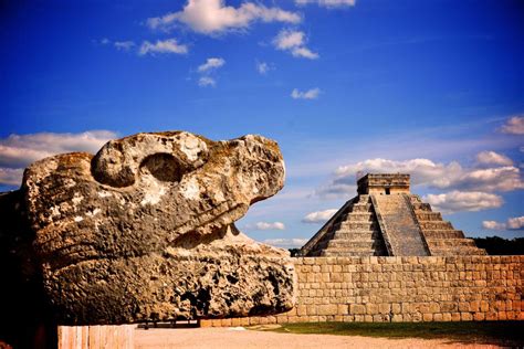 guide  visiting chichen itza