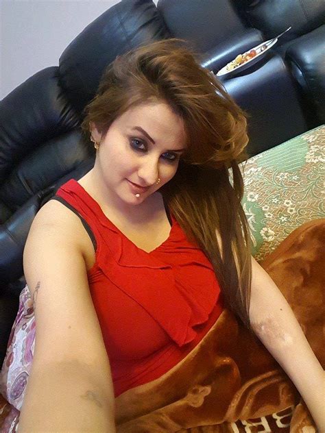 Pakistani Desi Mujra And Drama Queen Afreen Khan Hot Photos ~ South