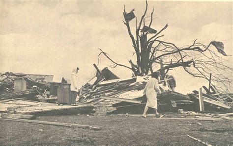 damage  palm sunday tornado   weather history
