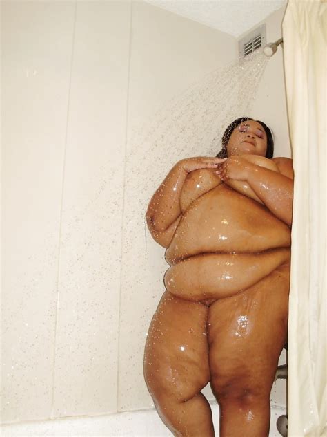 asses photo another mature ebony ssbbw in the bathtab