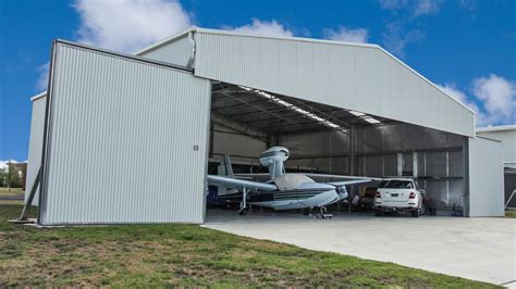 building  aircraft hangar