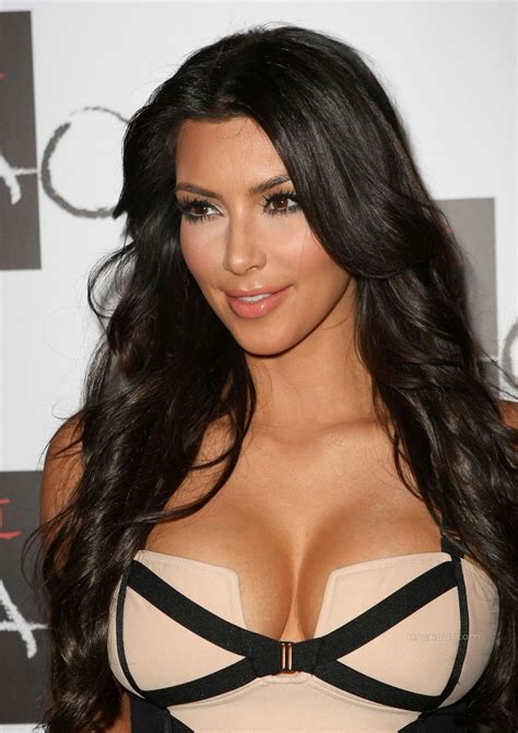 World Celebrity Image Kim Kardashian Sexy Photos