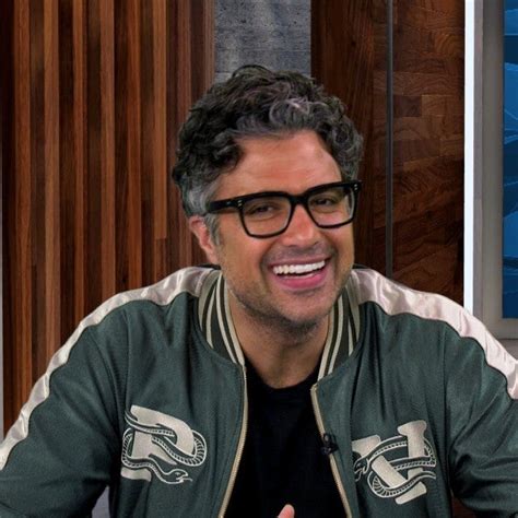 jaime camil exclusive interviews pictures and more entertainment tonight