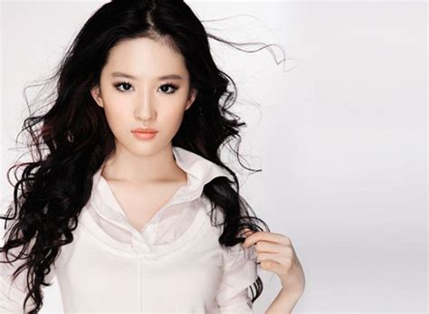 Crystal Liu Yifei Profily Asianstyle Cz