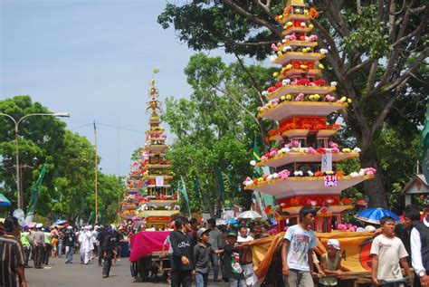coming  ritual tabot  bengkulu tourist spots  indonesia