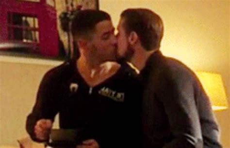 nick jonas is kissing a guy in new season of kingdom