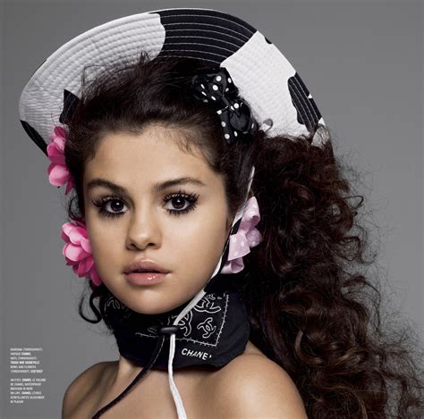 Selena Gomez Covers V Magazine Selena Gomez V Magazine Fashion Spread