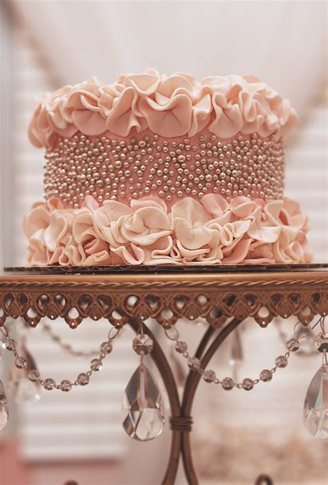 beautiful ruffled cakes page