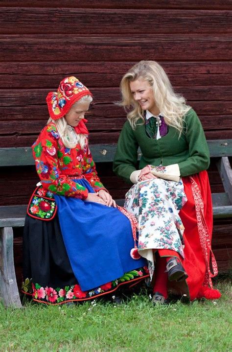 Pin By Teresa Beadle 5 On Swedish Cottage Swedish Dress Scandinavian