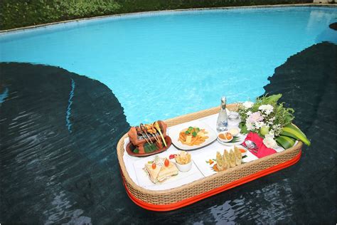 floating breakfast kupu kupu barong