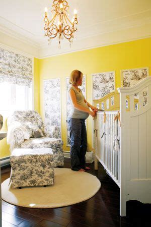 deco classique pour bebe decormag yellow baby room baby room baby shower planning