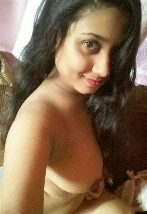 lovely milky boobs of hindi teacher naked selfies indian nude girls