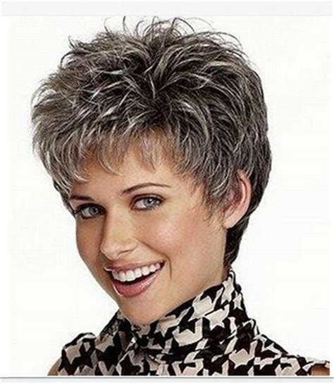 Silver Grey Colour Short Curly Synthetic Hair Wigs For Beauty Women