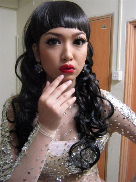 Cute Model San Yati Moe Myint S Sexy Red Hot Lips