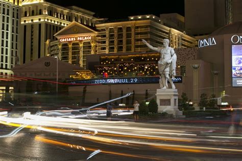 las vegas strip casinos report  loss  latest fiscal year caesars bankruptcy cited