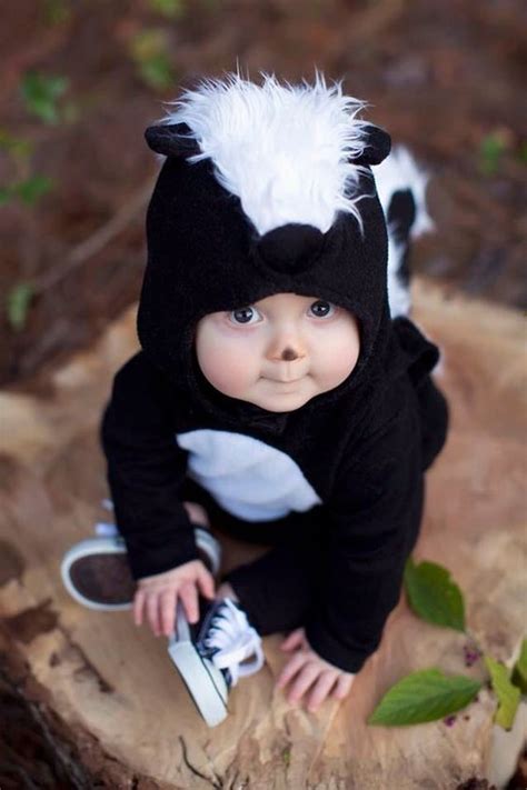picture  baby skunk costume   smallest kid