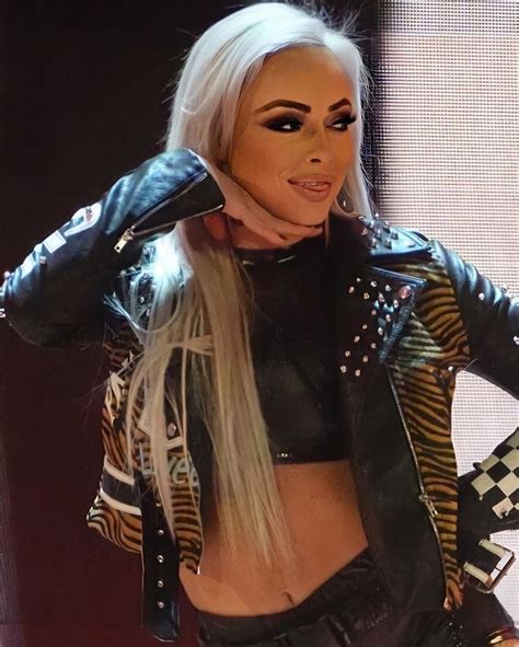 Pin De Miss Em Liv Morgan Gionna Daddio