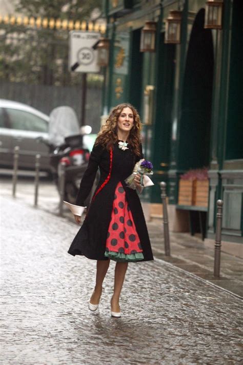Carrie Bradshaw S Best Paris Outfits Coco S Tea Party In 2020