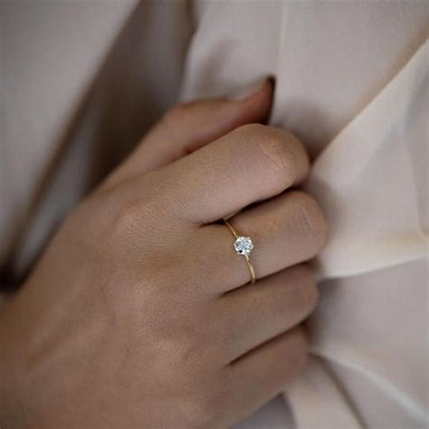 15 Simple Classic Wedding Engagement Rings