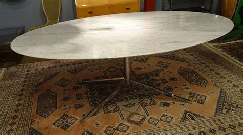 meuble vintage table design ovale knoll florence