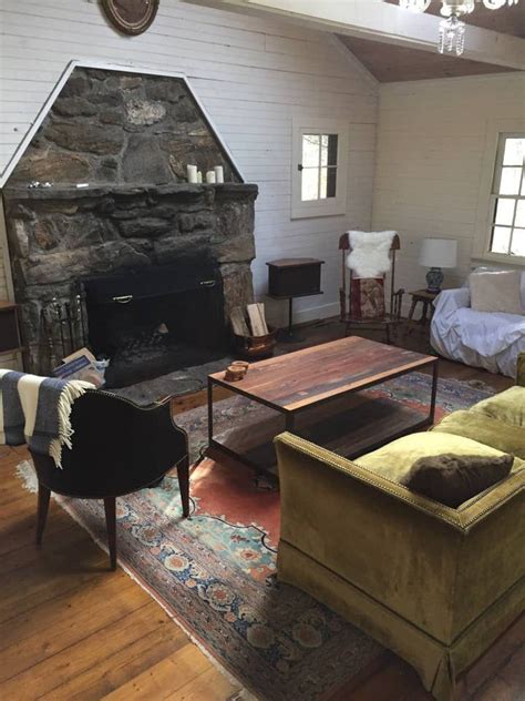fall foliage airbnb rentals perfect stays for leaf peeping in massachusetts this season