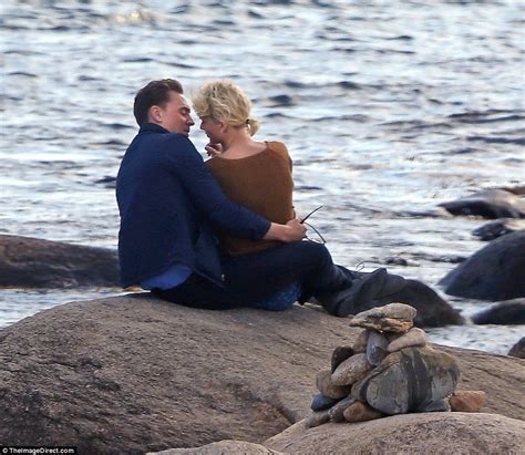 taylor swift and tom hiddleston show tenderness