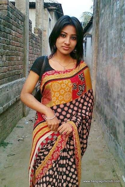 Beautiful Bangladeshi Village Girl Wearing Sharee