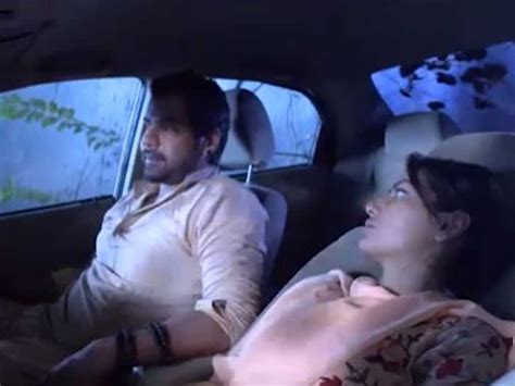 Kumkum Bhagya Abhi And Pragya S Hot Rain Romance Will