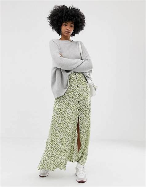 asos design lange rok met knopen aan de voorkant en bloemenprint beach maxi skirt white maxi