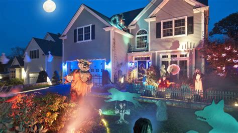 Awesome Halloween House Is A Smart Investment The Globe And Mail