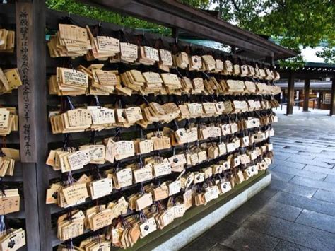 The Meiji Shrine An Oasis Of Zen In The Center Of Bustling Tokyo