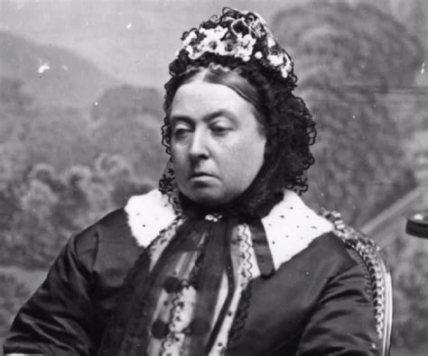 queen victoria biography facts childhood family life achievements