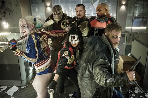 9 Worst Reviews For Suicide Squad Is Dc Movie Universe In Trouble