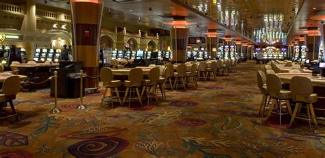 casino floors   subconsciously spend  money