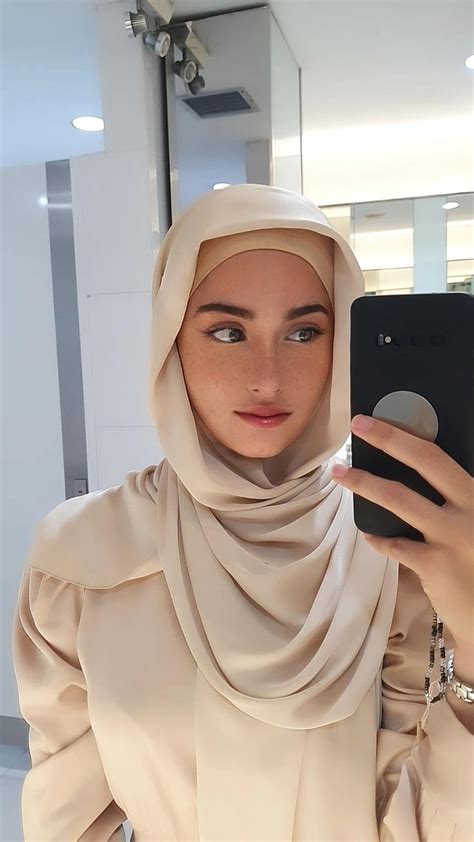 Hijab Mirror Selfie Gaya Model Pakaian Gaya Hijab Kasual Gaya Hijab